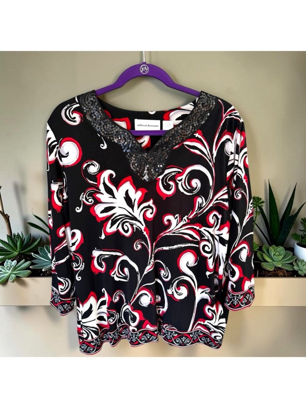 Alfred Dunner Multicolor 3/4 Sleeve Sequined V-Neck Top-Size Medium